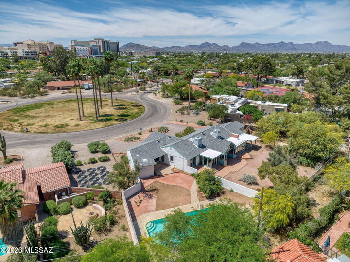 Property Photo:  2103 E Waverly Street  AZ 85719 
