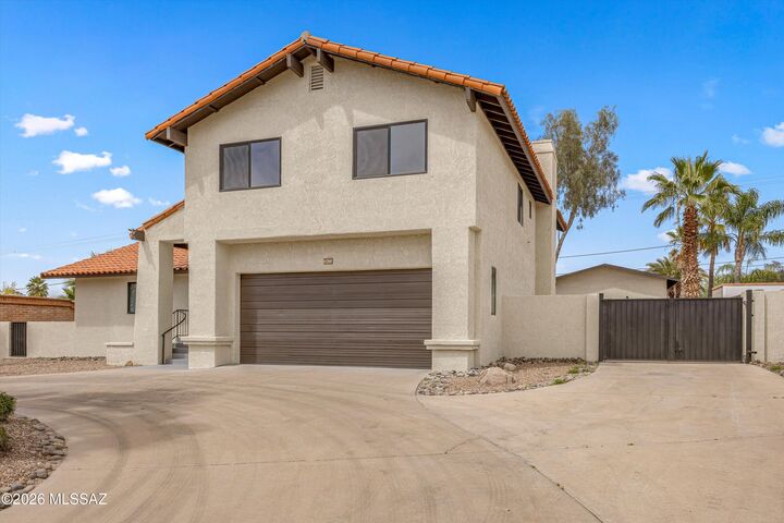 Property Photo:  3625 E Calle Alarcon  AZ 85716 