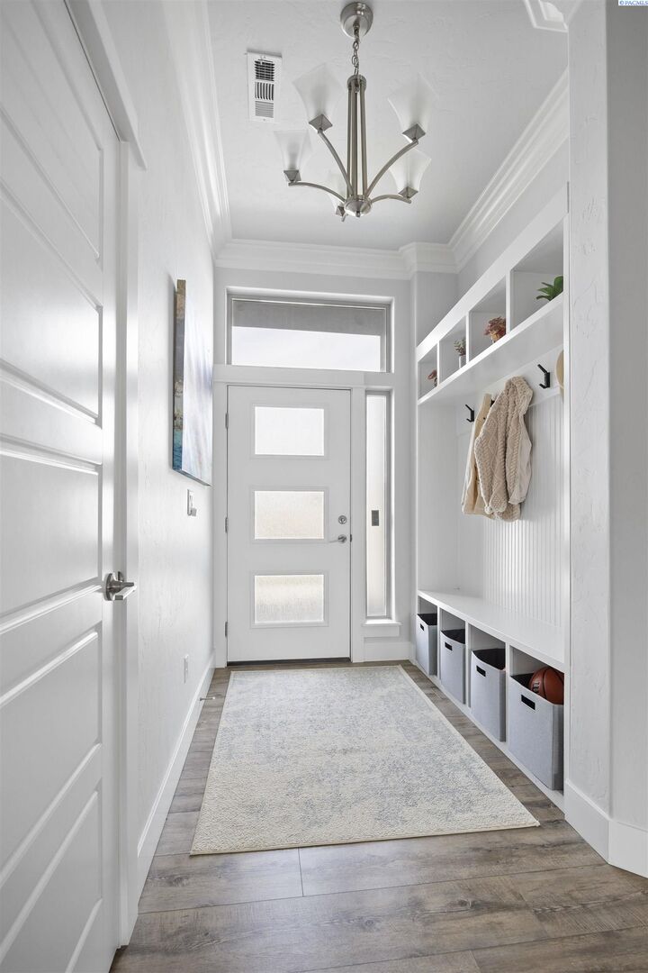 Property Photo:  7185 Corsica Street  WA 99353 