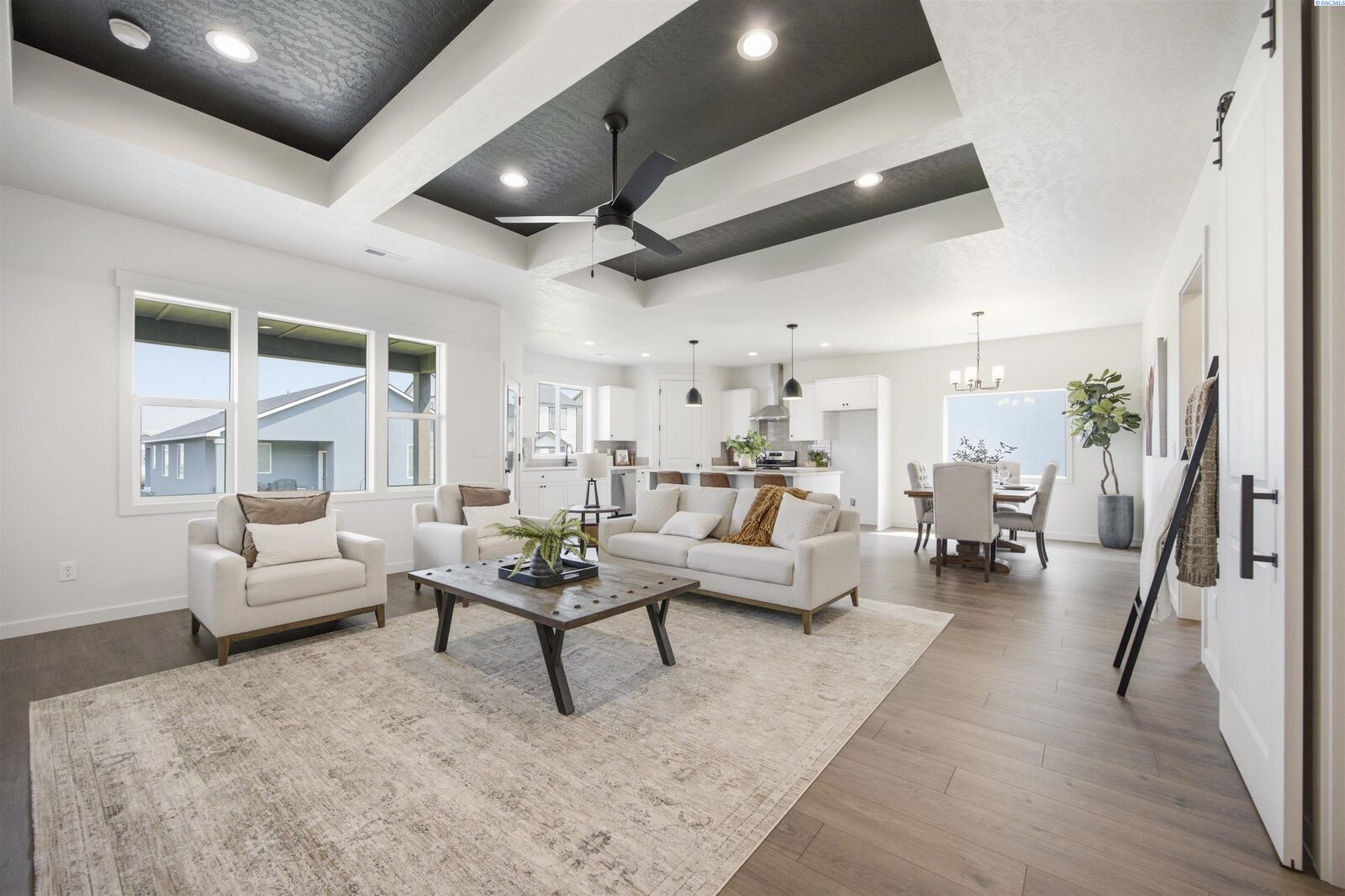 Property Photo: 3574 Morningside Parkway WA 99352