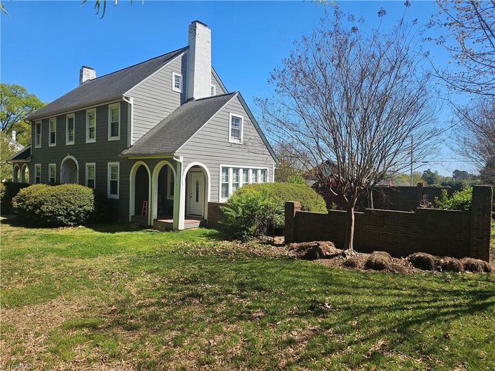 Property Photo: 2307 Armstrong Circle NC 28054