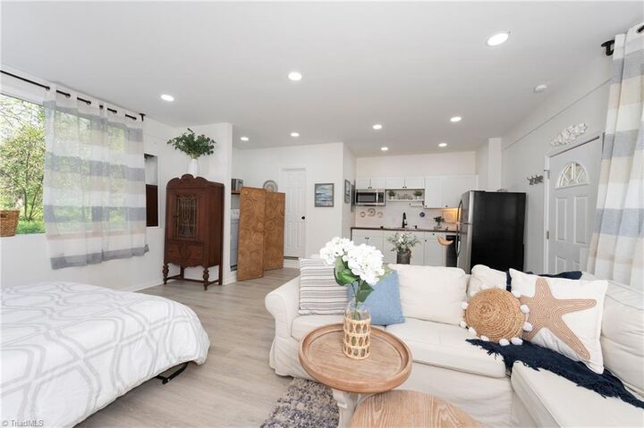 Property Photo:  25 Brookline Street E  NC 27127 