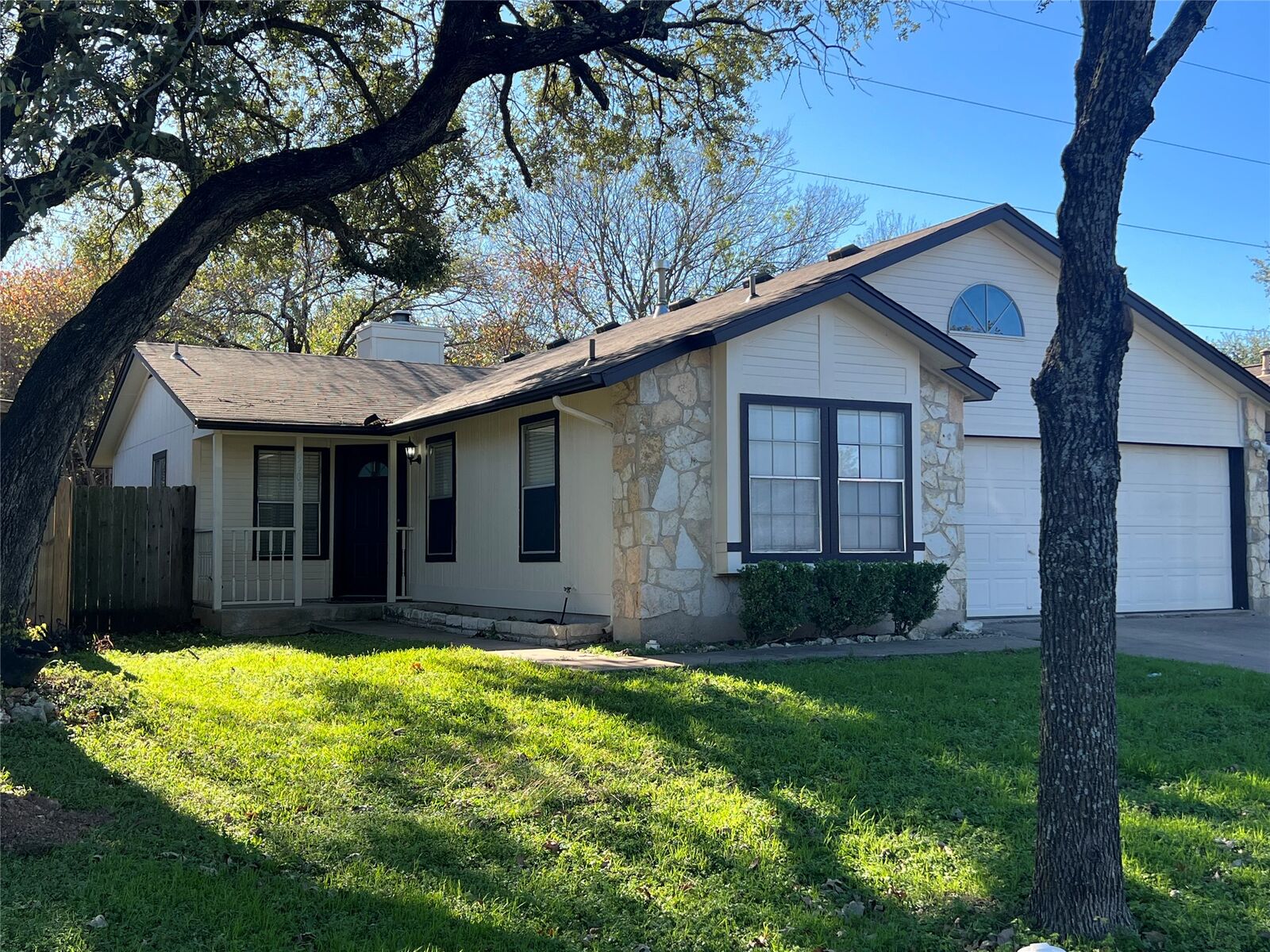 Property Photo:  5909 Avery Island Avenue  TX 78727 