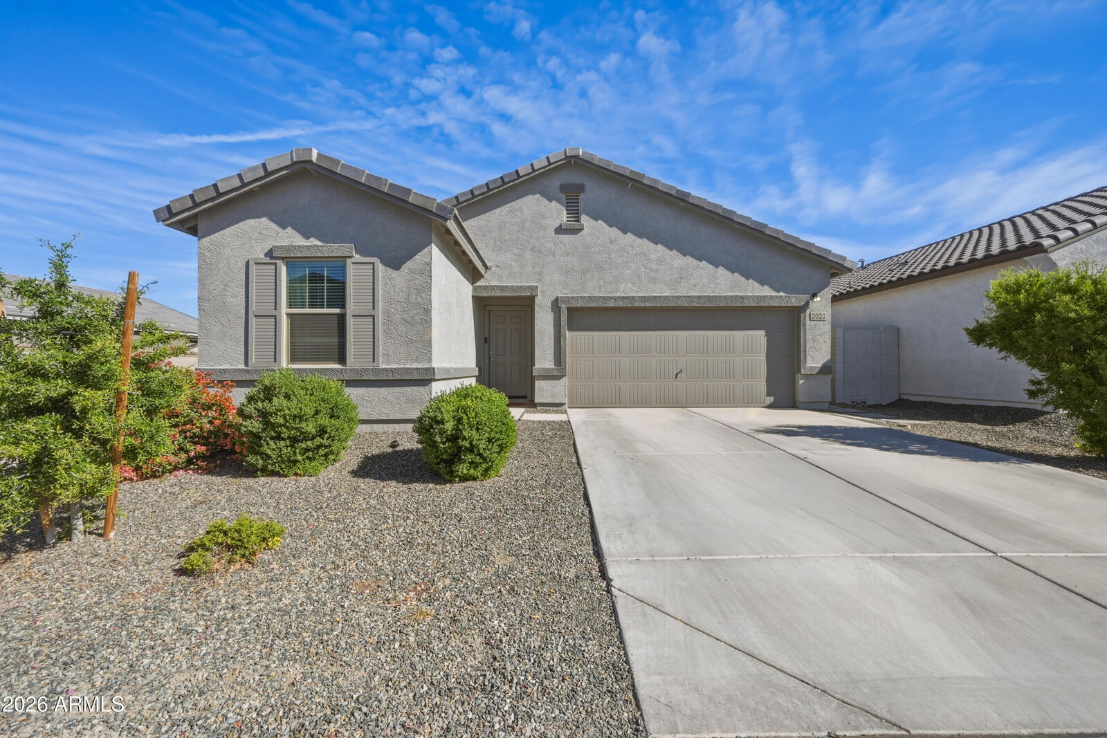 Property Photo:  2022 E New Bonnet Lane  AZ 85140 