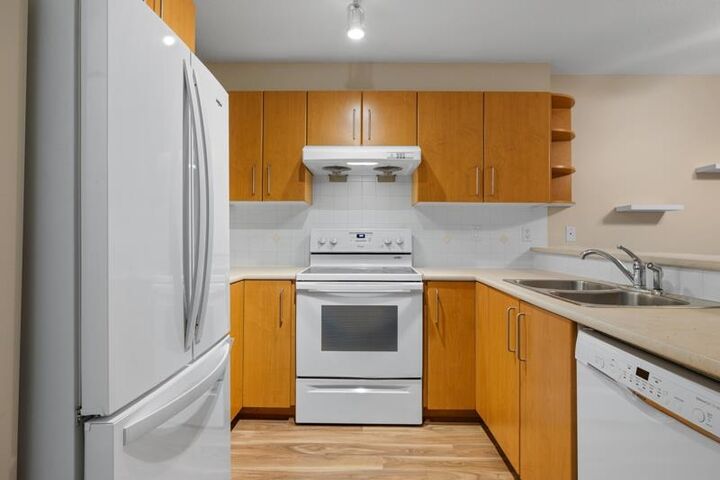 Property Photo:  3388 Morrey Court 312  BC V3J 7Y5 