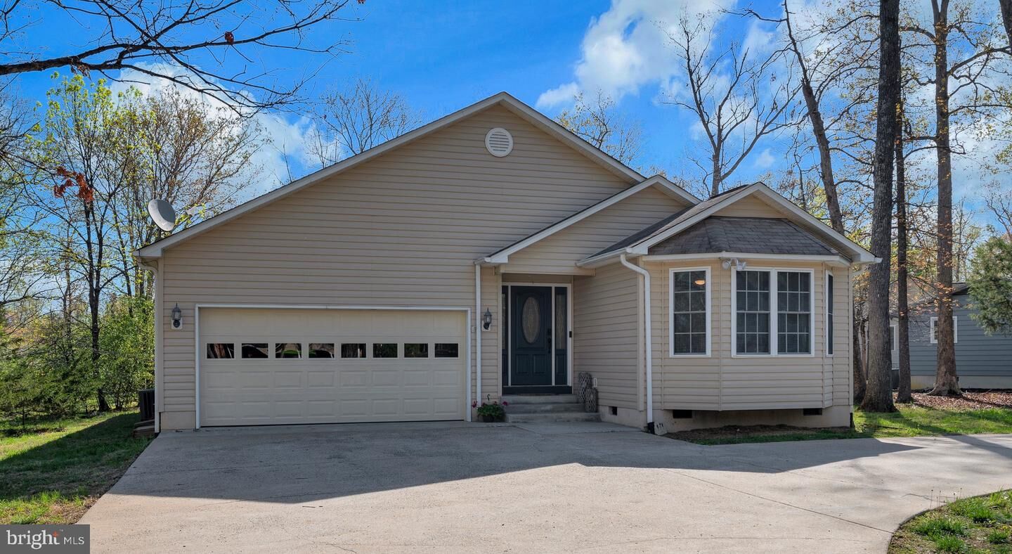 Property Photo:  521 Liberty Boulevard  VA 22508 