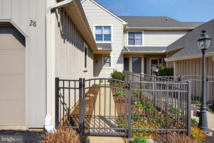 Property Photo:  28 Shybrook Court  PA 17022 