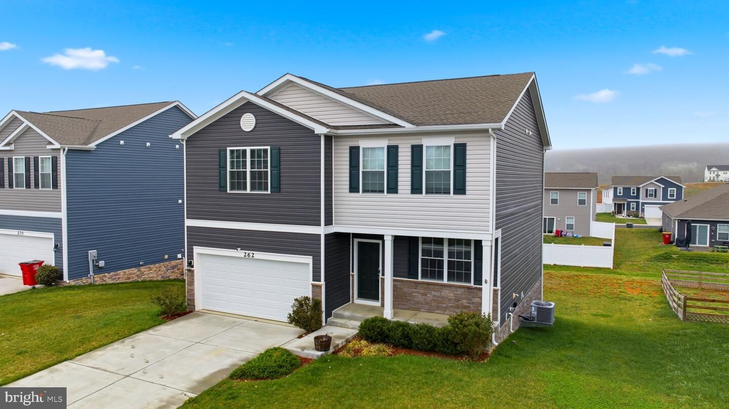 Property Photo:  262 Aylesbury Lane  WV 25403 