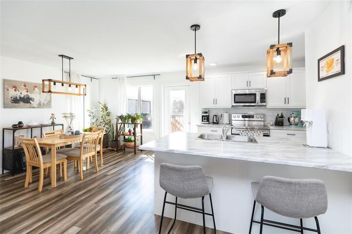 Property Photo: 12 Annenfeld Village Road MB R0A 0V2