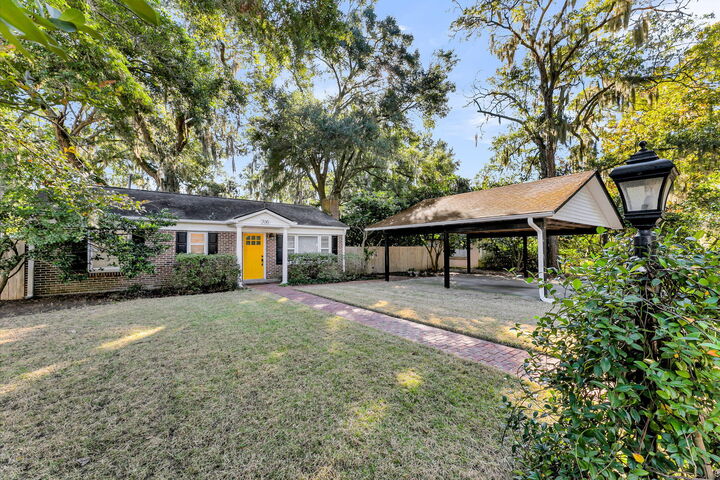 Property Photo:  706 Sterling Drive  SC 29412 
