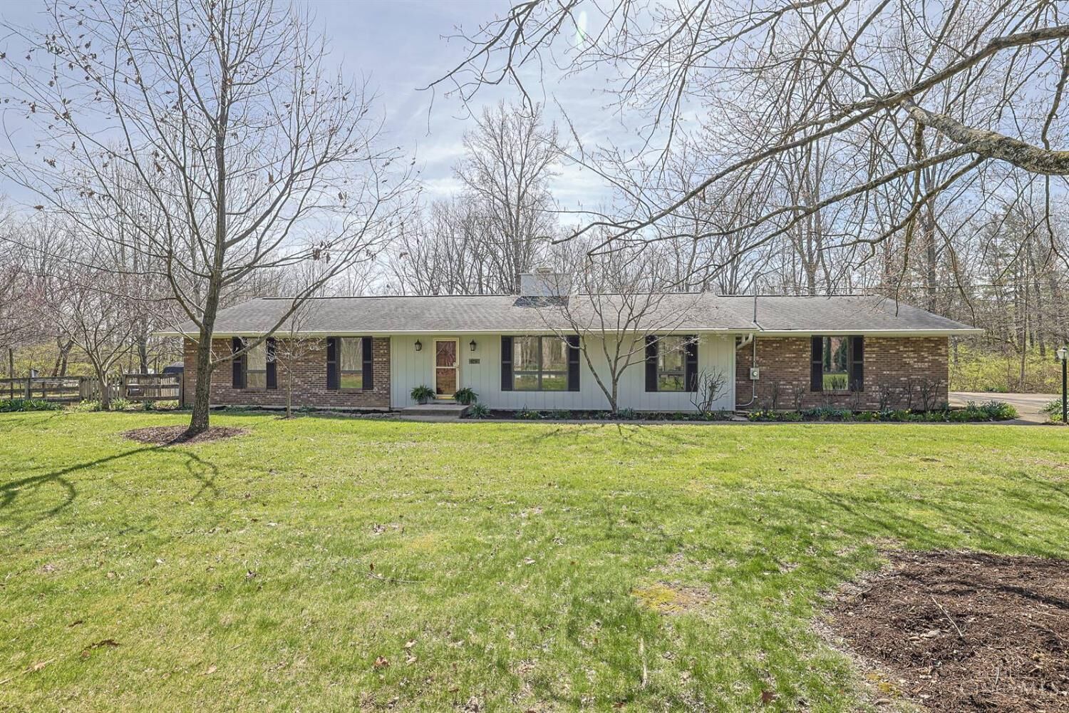 Property Photo:  6936 Paxton Road  OH 45140 