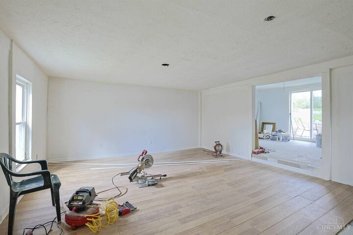 Property Photo:  410 N Mechanic Street  OH 45036 