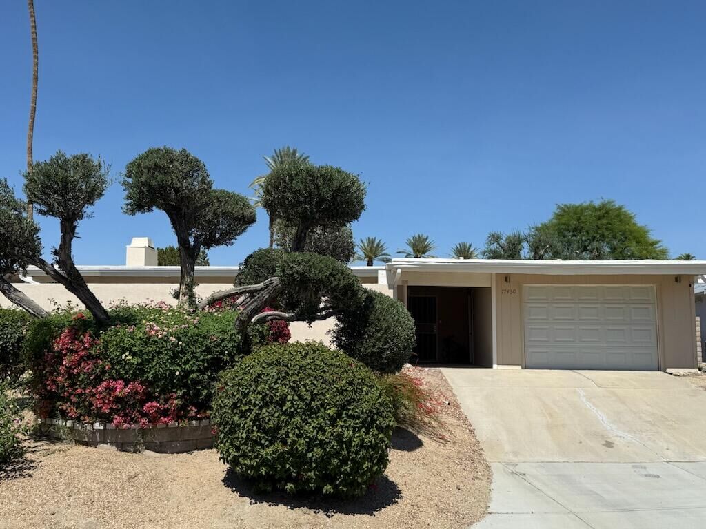 Property Photo:  77430 Miles Avenue  CA 92210 