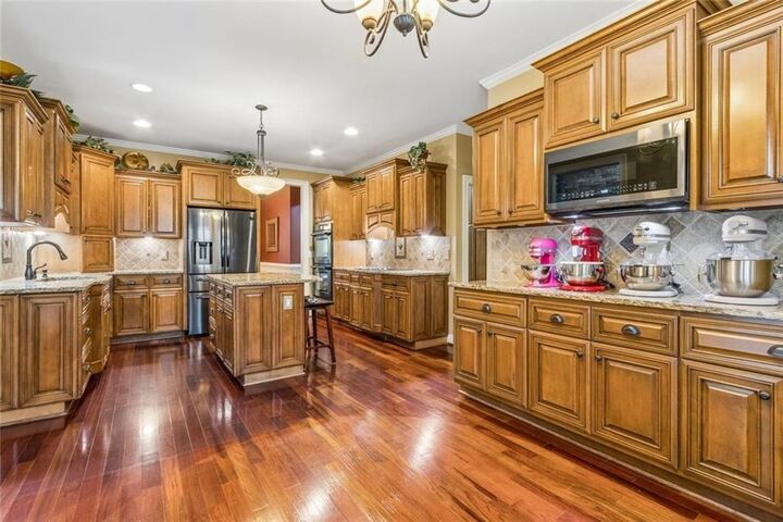 Property Photo:  20 Stampede Pass  GA 30171 