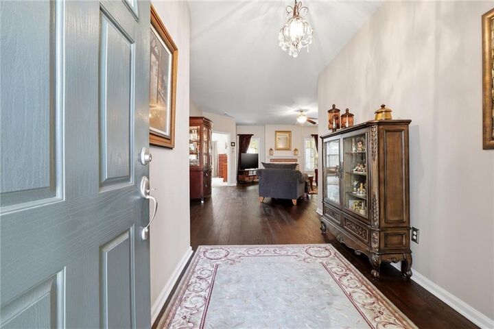 Property Photo:  563 Sawnee Corners Drive  GA 30040 