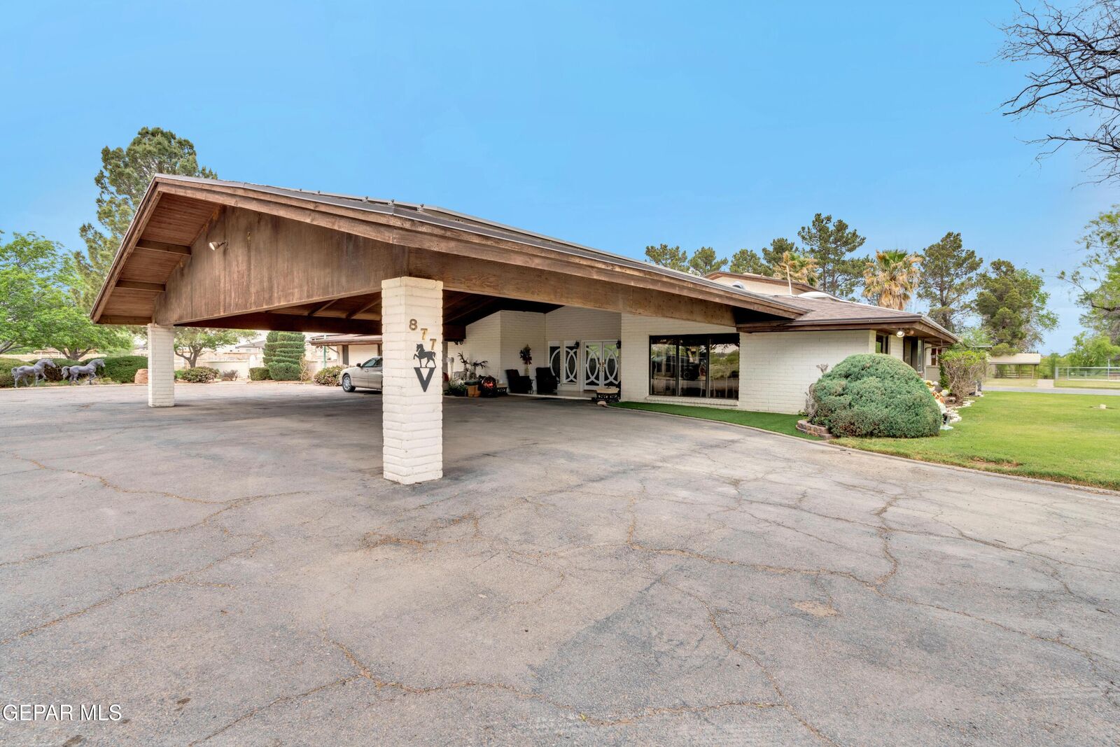 Property Photo:  877 Gomez Road  TX 79932 
