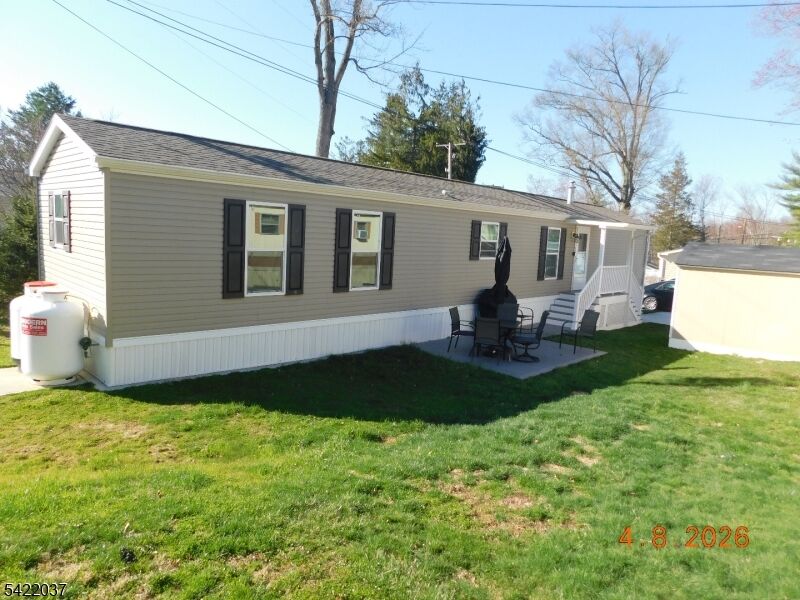 Property Photo:  89 Back Street  NJ 07863 