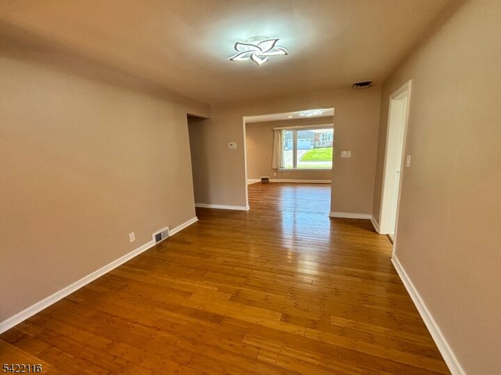 Property Photo:  6 Arrow Dr  NJ 07039 