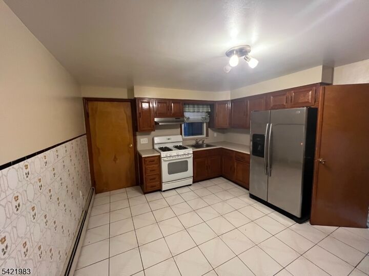 Property Photo:  112 Polk St  NJ 07105 