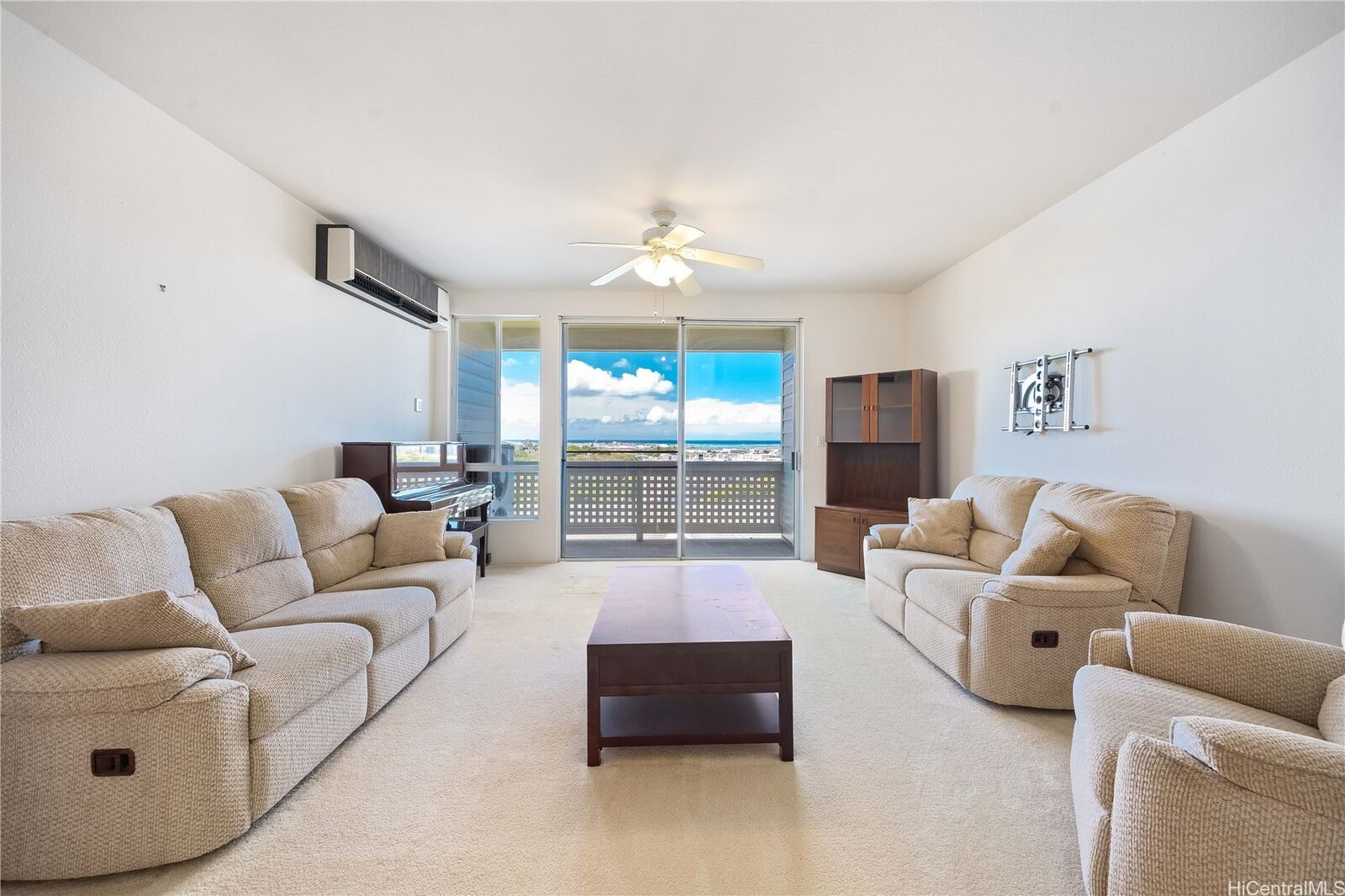 Property Photo:  1305 Moanalualani Place 25C  HI 96819 