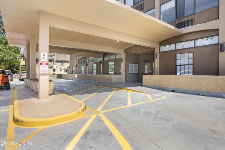 Property Photo: 1700 Clinch Ave 311 TN 37916