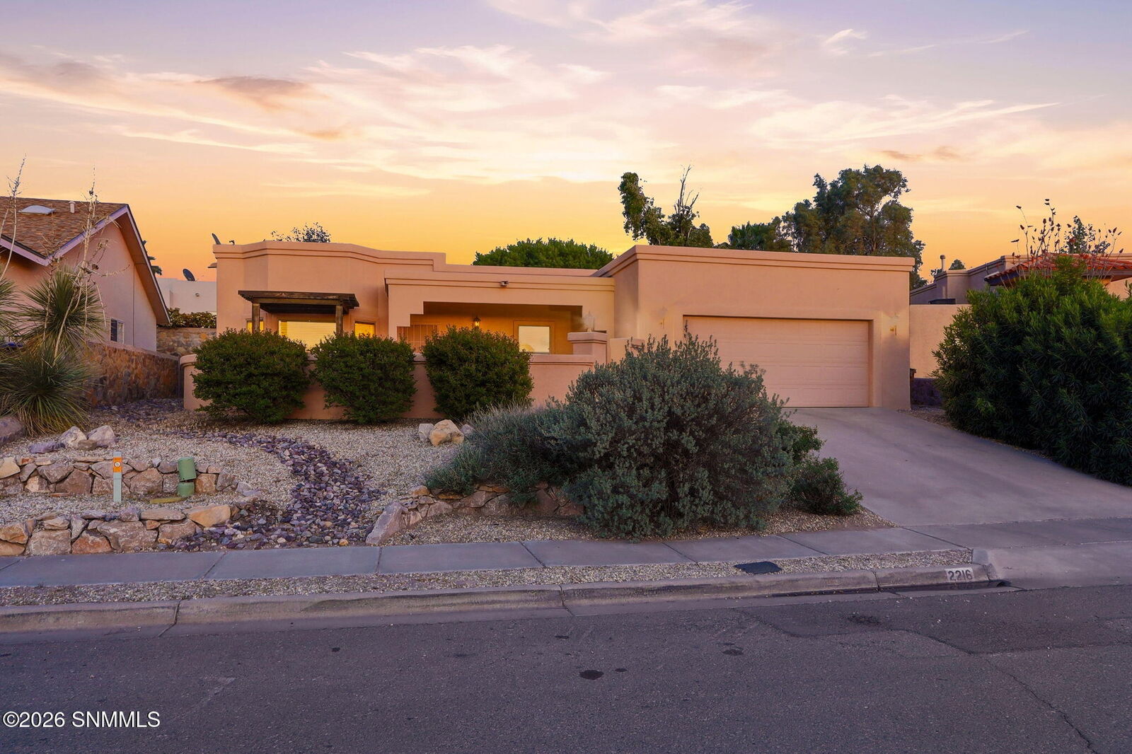 Property Photo:  2216 Santo Domingo Avenue  NM 88011 