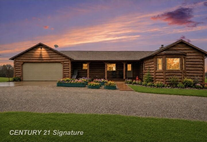 Property Photo: 3826 Buzzell MI 48624