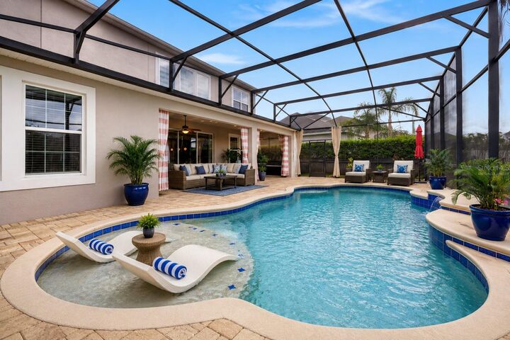 Property Photo:  14038 Jomatt Loop  FL 34787 