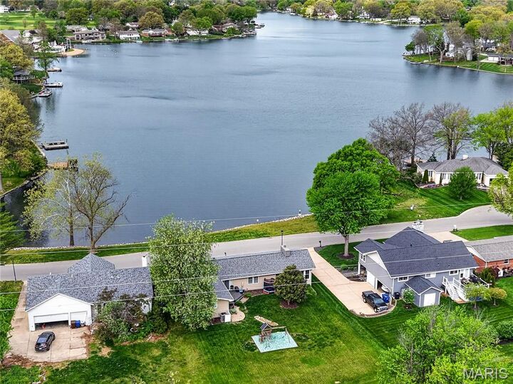 Property Photo:  8 Guyenne Drive  MO 63367 