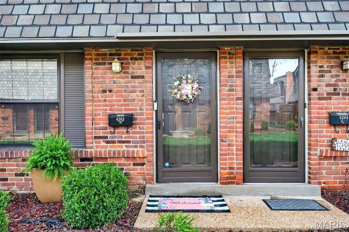 Property Photo: 4262 Eiffel Drive MO 63125