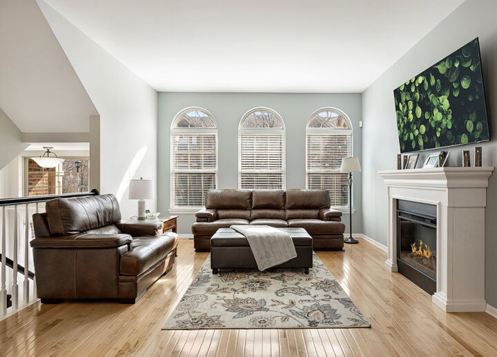 Property Photo: 27W711 N Meadowview Drive IL 60190