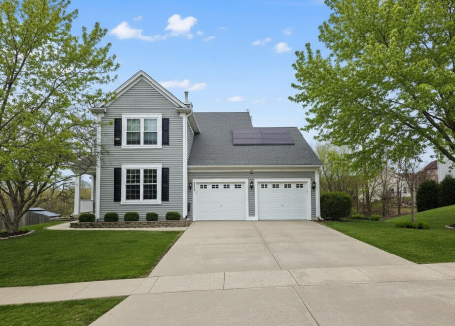 Property Photo:  215 S Winthrop Drive  IL 60073 