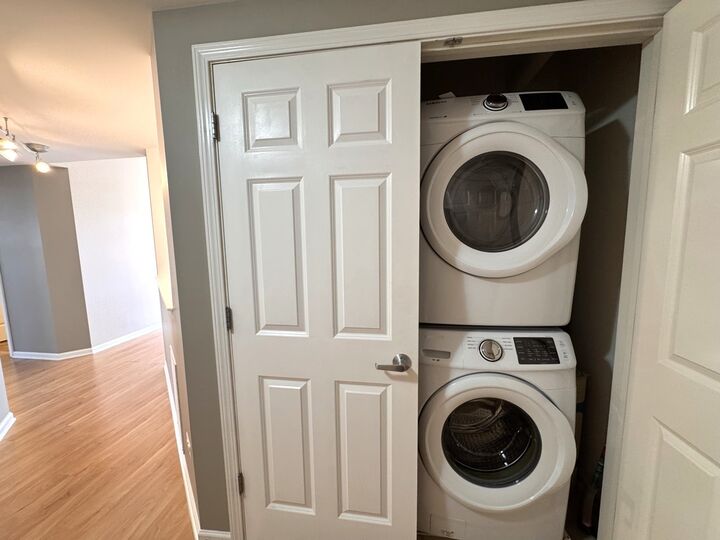 Property Photo:  656 Pearson Street 701C  IL 60016 