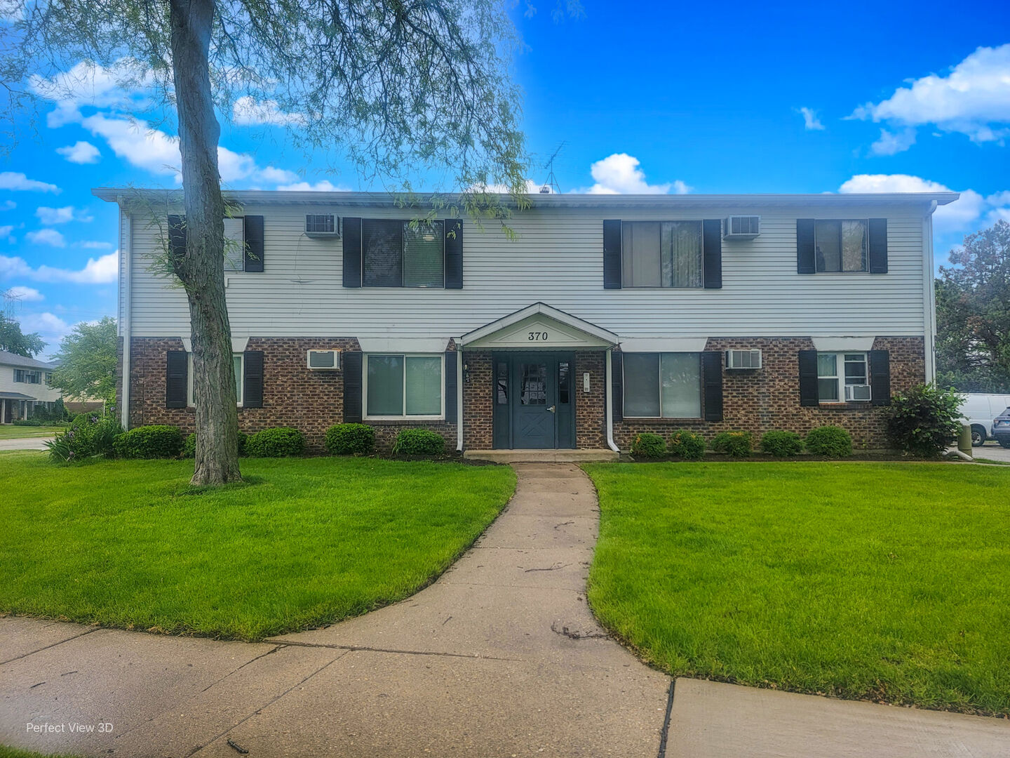 Property Photo:  370 Echo Lane 3  IL 60504 