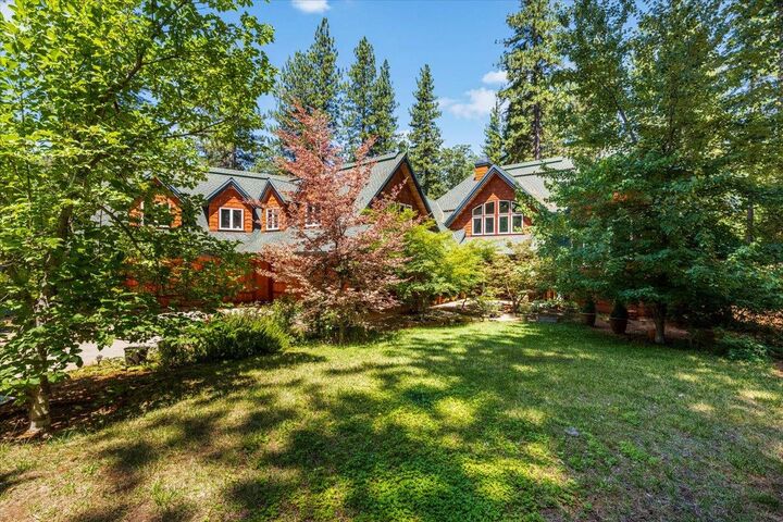 Property Photo:  11382 Cour Royal  CA 95959 