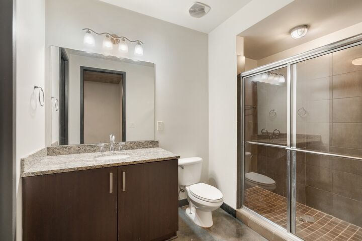 Property Photo:  1510 Demonbreun St 1105  TN 37203 