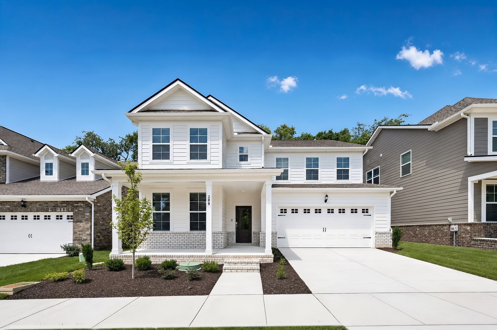 Property Photo: 208 Crown Gardens Ct TN 37076