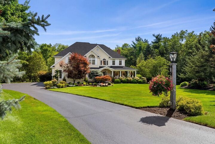 Property Photo:  27 McAfee Farm Road  NH 03110 