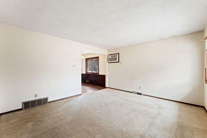 Property Photo:  845-847 Weeks Avenue SE  MN 55414 