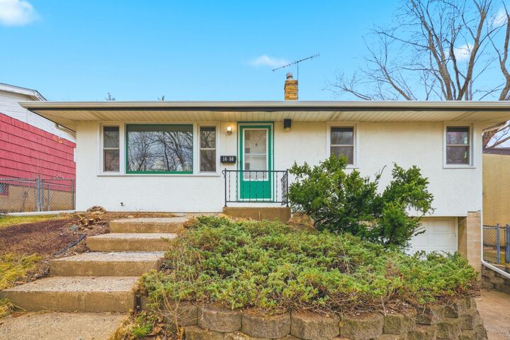 Property Photo:  1450 Fremont Avenue  MN 55106 