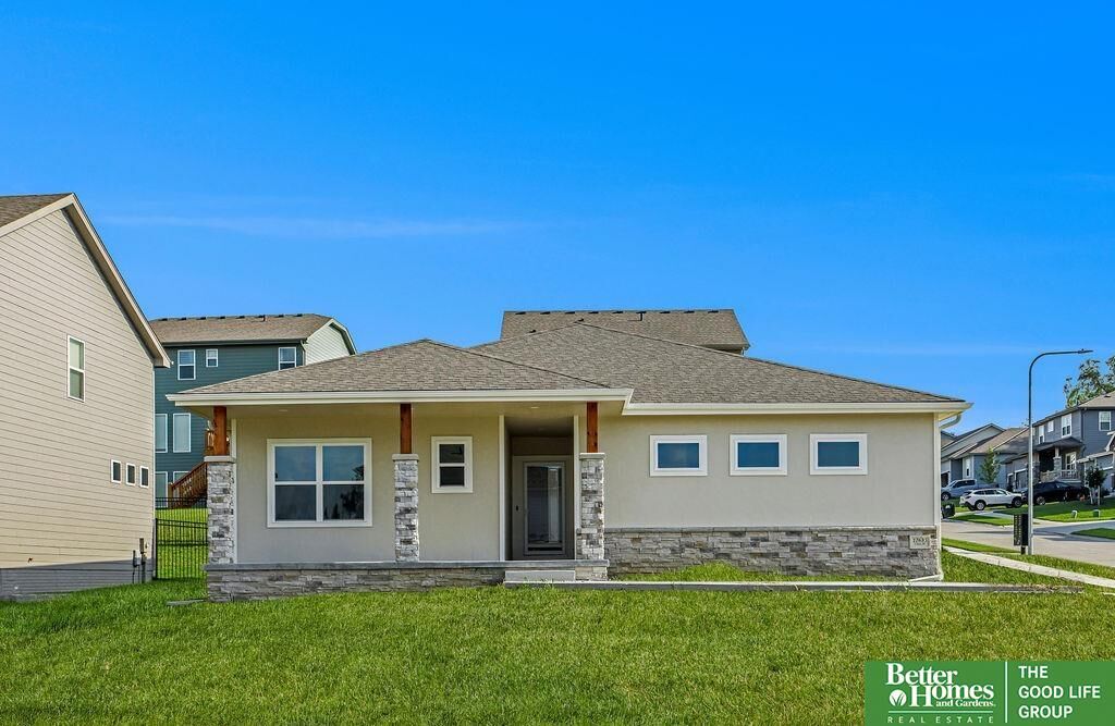 Property Photo:  17635 Clay Street  NE 68007 