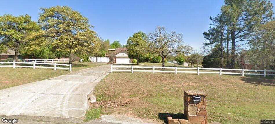 Property Photo:  13727 Hummingbird Drive  OK 73020 