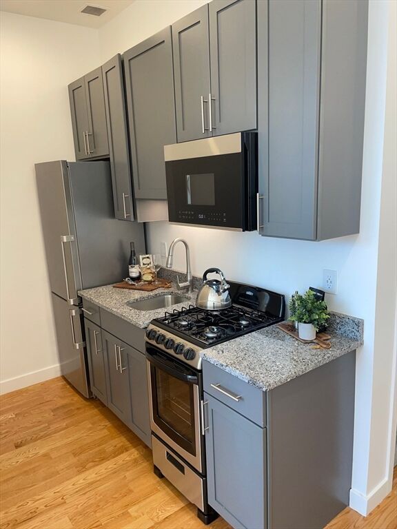 Property Photo:  64 Market St 506  MA 01901 
