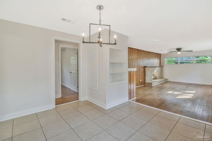 Property Photo:  110 Hancock Ln  FL 32503 