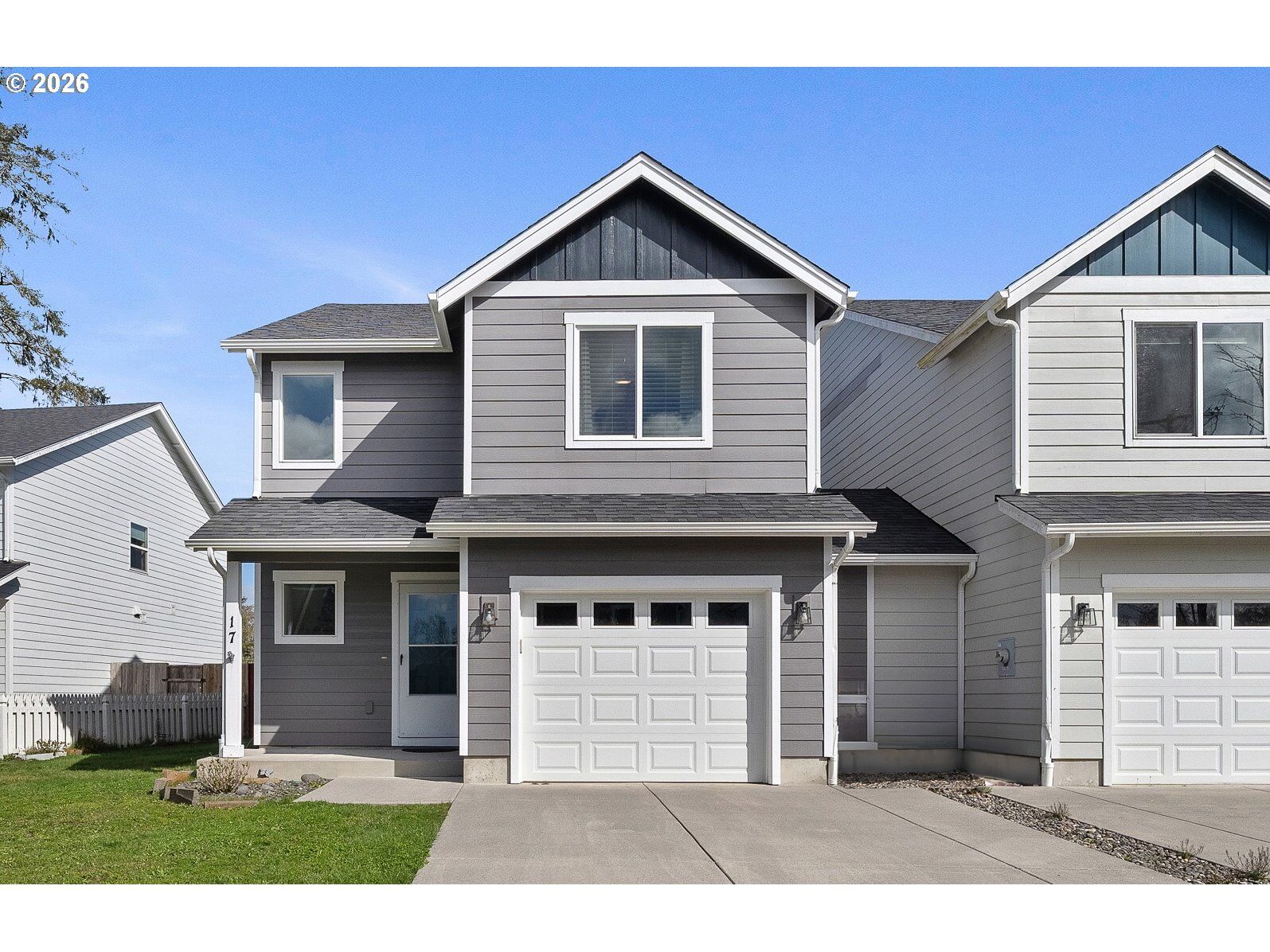 Property Photo:  17 NW 6th Pl  OR 97146 