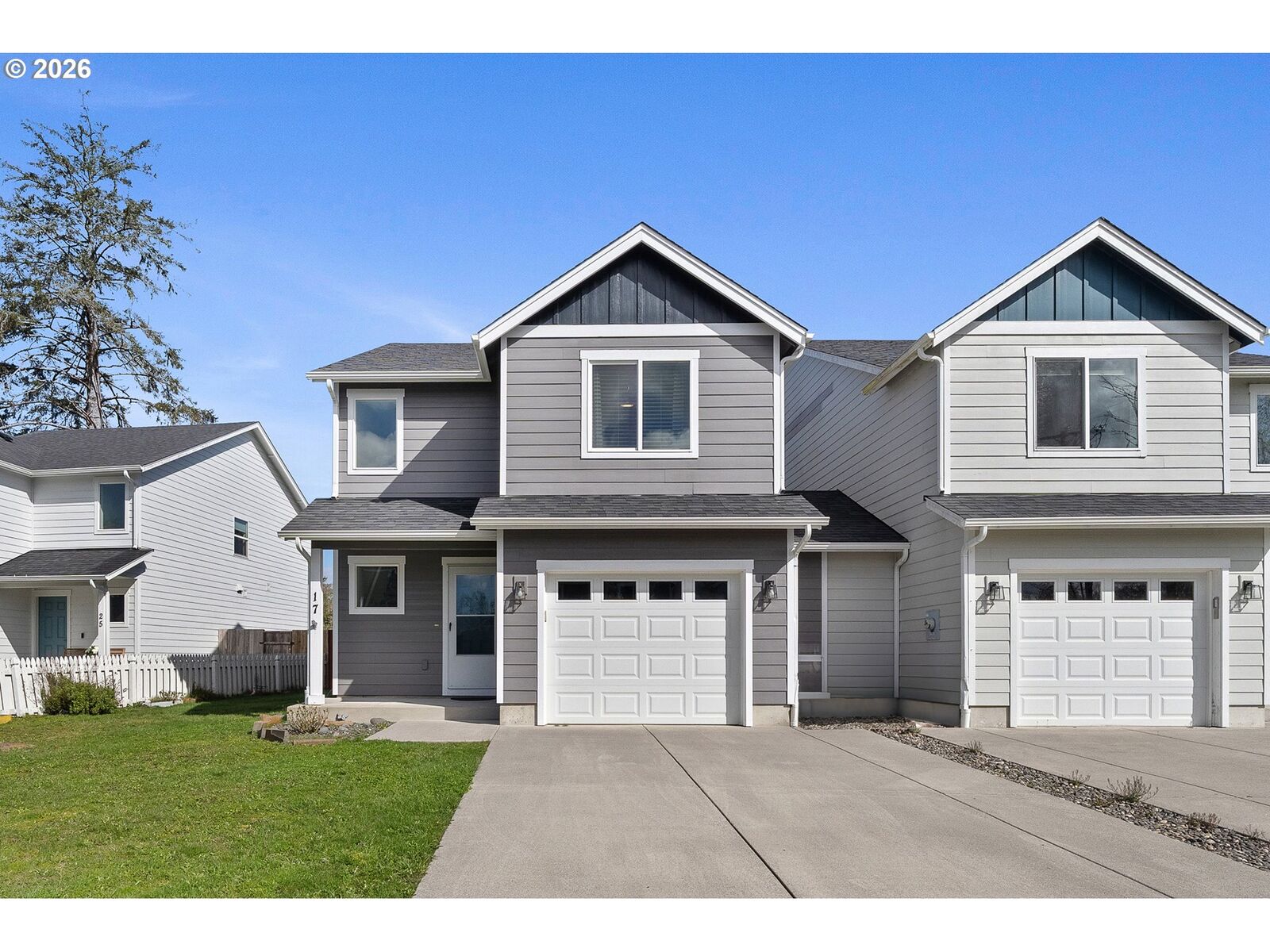 Property Photo:  17 NW 6th Pl  OR 97146 