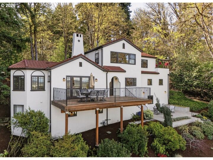 Property Photo:  4323 SW Hamilton Ter  OR 97239 