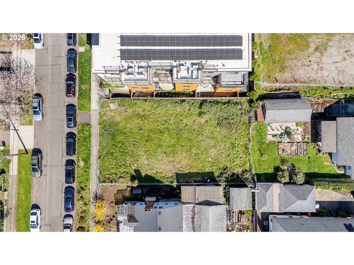 Property Photo:  6810 N Greenwich Ave  OR 97217 