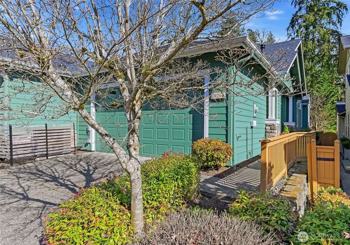 Property Photo:  24264 NE Vine Maple Way  WA 98053 