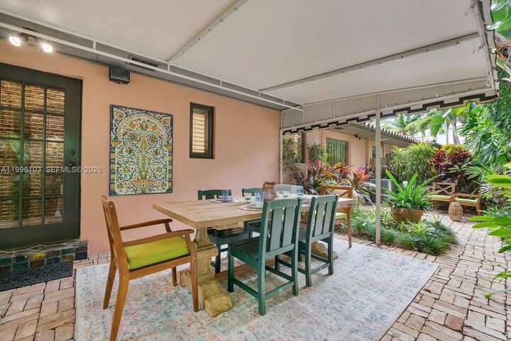 Property Photo: 226 Chilean Ave 1&2 FL 33480